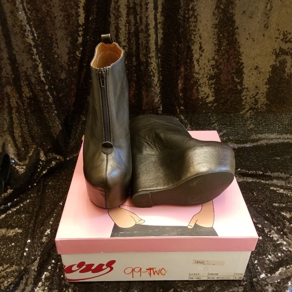 Jeffrey Campbell genuine leather Booties